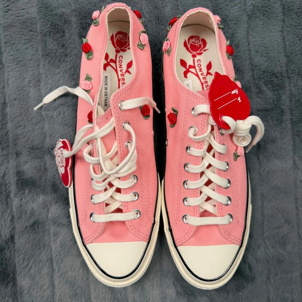 Converse Chuck 70 Low Valentines Day Pink Rose Embroidered A13649C Mens 11.5